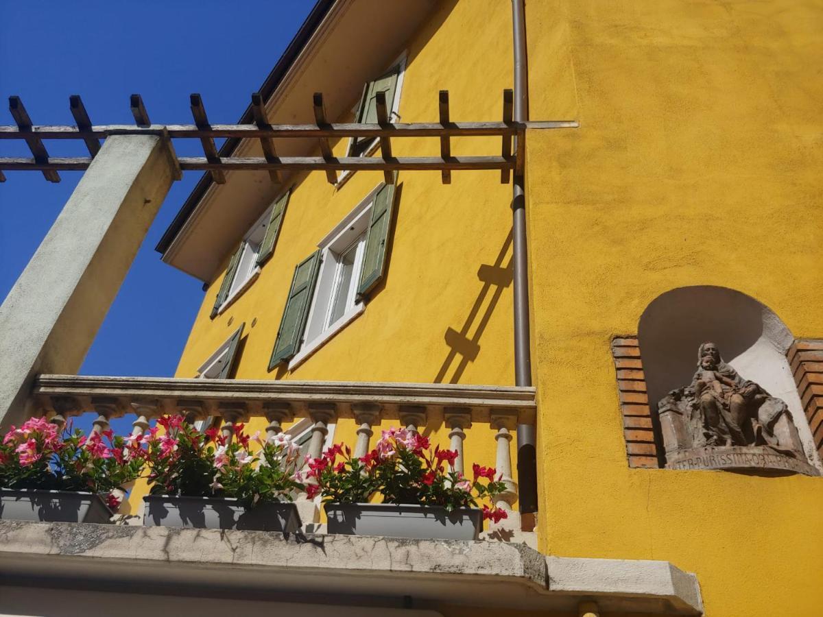 Studio Apartments Baia Azzurra 7 Torbole Sul Garda Eksteriør billede