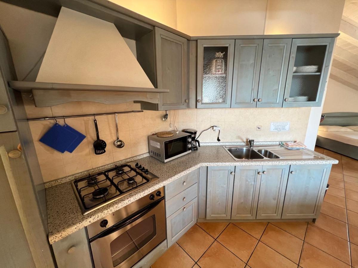 Studio Apartments Baia Azzurra 7 Torbole Sul Garda Eksteriør billede
